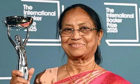 2025 REWIND: மைசூரு தசரா திருவிழா சர்ச்சையில் சிக்கிய பெண் எழுத்தாளர்: யார் இந்த பானு முஷ்டாக்?