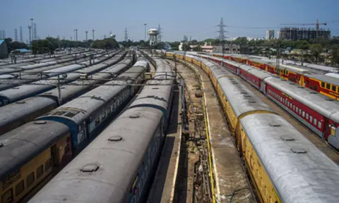 2030-ம் ஆண்டுக்குள் ரெயில் சேவையை 2 மடங்காக உயர்த்த திட்டம்- மத்திய ரெயில்வே அமைச்சகம் தகவல்