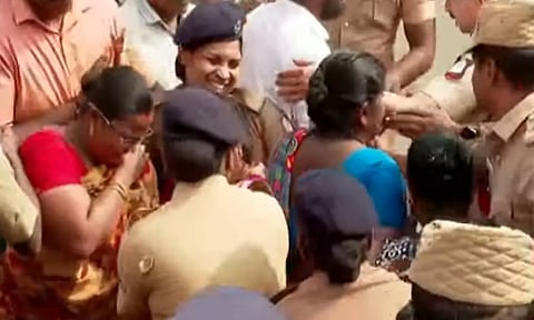 ஜார்ஜ் கோட்டையை நோக்கி பேரணி - தூய்மைப் பணியாளர்கள் கைது