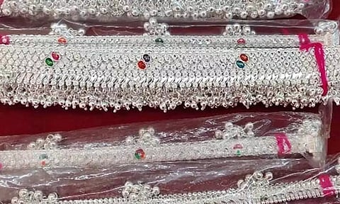 வெள்ளி விலை உயர்வால் தொழிலாளர்கள் வேலை இழப்பு