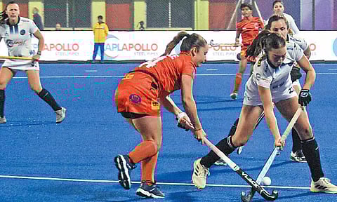 பெண்கள் ஹாக்கி லீக்: பெனால்டி ஷூட்-அவுட்டில் பைப்பர்சை வீழ்த்தியது பெங்கால்