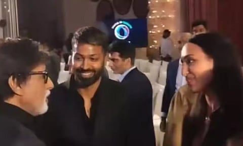 VIDEO: இதுதான் சார் நான் காதலிக்கும் பொண்ணு.. அமிதாப் பச்சனிடம் தனது காதலியை அறிமுகம் செய்த ஹர்திக்