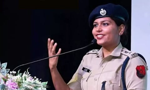 புதுச்சேரி, தமிழ்நாடு என் வாழ்க்கையின் ஒரு அங்கமாக இருக்கும்- போலீஸ் அதிகாரி இஷா சிங் உருக்கம்