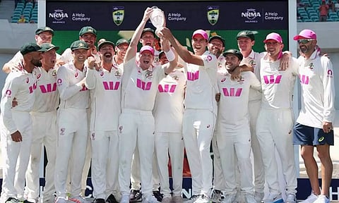 கடைசி டெஸ்ட் போட்டியில் இங்கிலாந்தை வீழ்த்தி தொடரை 4-1 என்ற கணக்கில் கைப்பற்றியது ஆஸ்திரேலியா