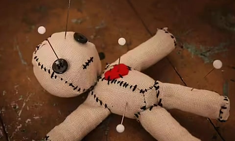 10 வயது சிறுவனை நரபலி கொடுத்த உறவினருக்கு மரண தண்டனை.. ஐடியா கொடுத்த மந்திரவாதி ஆதாரம் இல்லாததால் விடுதலை