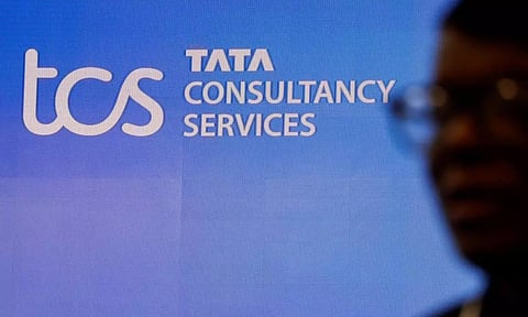 டிசிஎஸ் நிறுவனத்தின் காலாண்டு லாபம் 14% சரிவு!