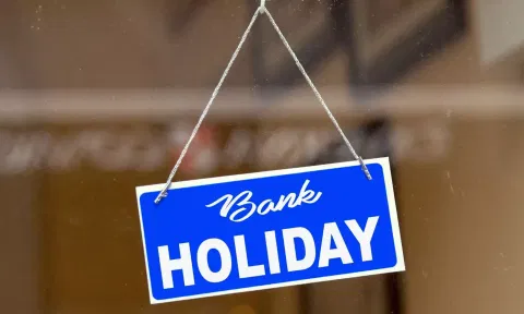 வங்கிகள் 4 நாட்கள் செயல்படாது: பணம்- காசோலை பரிவர்த்தனை கடுமையாக பாதிக்கும்