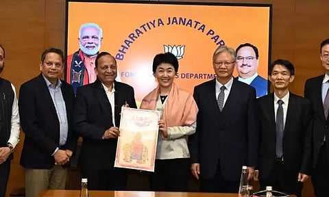 நேற்று பாஜக தேசிய தலைமையகத்துக்கு சீன கம்யூனிஸ்ட் கட்சியினர் வருகை.. இன்று ஷக்ஸ்காம் பள்ளத்தாக்கு சர்ச்சை!