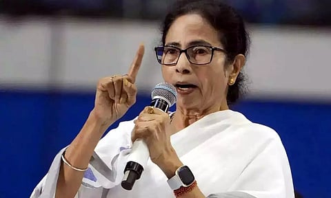 பா.ஜ.க. ஆளும் மாநிலங்களில் துன்புறுத்தப்படும் புலம்தொழிலாளர்கள் : மம்தா குற்றச்சாட்டு