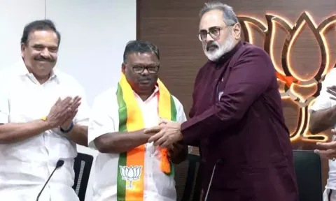 திருவனந்தபுரத்தில் கம்யூனிஸ்டு முன்னாள் எம்.எல்.ஏ. ராஜேந்திரன் பா.ஜ.க-வில் இணைந்தார்