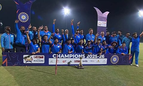 விஜய் ஹசாரே டிராபி: முதல் முறையாக சாம்பியன் பட்டம் வென்றது விதர்பா