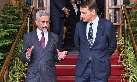 பயங்கரவாதத்தை ஊக்குவிக்க வேண்டாம்.. இந்தியா வந்த போலந்து துணை அதிபரிடம் ஜெய்சங்கர் வலியுறுத்தல்