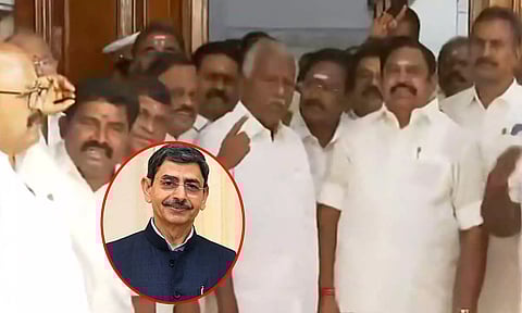 ஆளுநரை தொடர்ந்து சட்டப்பேரவையில் இருந்து அதிமுக எம்எல்ஏக்கள் வெளிநடப்பு