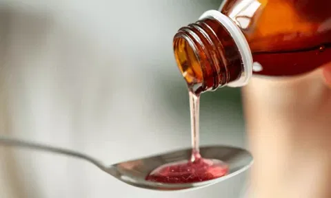 புதுச்சேரியில் மேலும் 2 இருமல் மருந்துகளுக்கு தடை