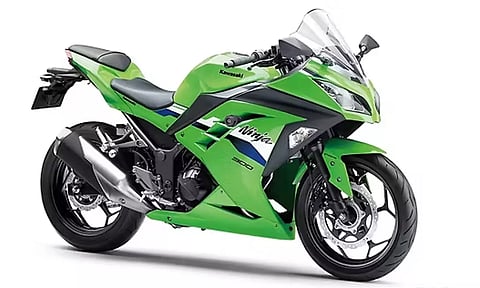 ரூ.3.17 லட்சத்தில் 2026 கவாசாகி நிஞ்சா... என்னென்ன மாறியிருக்கு தெரியுமா?