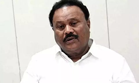 தினகரன், சசிகலாவிடம் கொள்ளையடித்த பணம் உள்ளது என்று பேசியது உண்மை- திண்டுக்கல் சீனிவாசன்