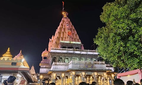 'படிப்படியாக அனைத்து அடிப்படை உரிமைகளையும் கருவறைக்குள் கோருவீர்கள்' - விஐபி தரிசனத்திற்கு எதிரான மனுவில் தலைமை நீதிபதி கருத்து