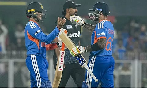 டி20 தொடரில் அதிக சிக்சர்கள் - இங்கிலாந்து அணியின் சாதனையை முறியடித்த இந்தியா