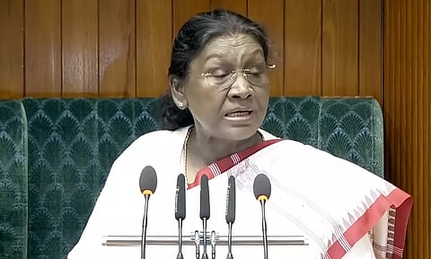 குடியரசுத் தலைவர் உரைக்கு நன்றி தெரிவிக்கும் தீர்மானம்... மக்களவையில் இன்று விவாதம்!