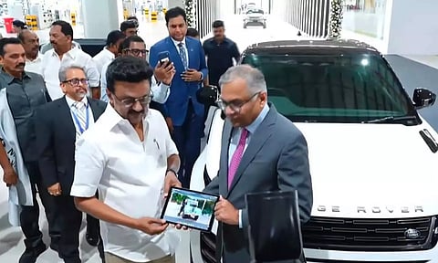 தமிழ்நாடு தொழில் துறையில் முன்னோடியாக திகழ்ந்து வருவதற்கு டாடா மோட்டார்ஸ் தொழிற் நிறுவனமே ஒரு சாட்சி- முதலமைச்சர்  பேச்சு