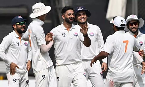 ரஞ்சி டிராபி: அரையிறுதிக்கு முன்னேறியது ஜம்மு- காஷ்மீர்