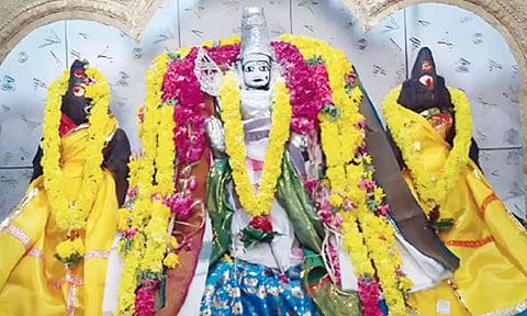 குழந்தை பாக்கியம், பதவி உயர்வுக்கு வழிபட வேண்டிய சிறந்த பரிகார தலம் தேவர் கண்ட நல்லூர் குமாரசாமி கோவில்