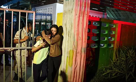 தாய்லாந்து பள்ளியில் துப்பாக்கிச் சூடு: ஆசிரியர்கள், மாணவர்களை பணயக்கைதிகளாக்கிய 18 வயது இளைஞன்