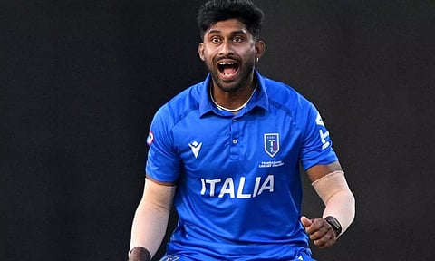 பீட்சா தயாரிக்கும் வேலையை விட்டு விட்டு டி20 உலகக்கோப்பையில் விளையாடும் இத்தாலி வீரர்