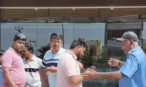 சேலம் தவெக கூட்டத்தில் பங்கேற்ற ஒருவர் உயிரிழப்பு