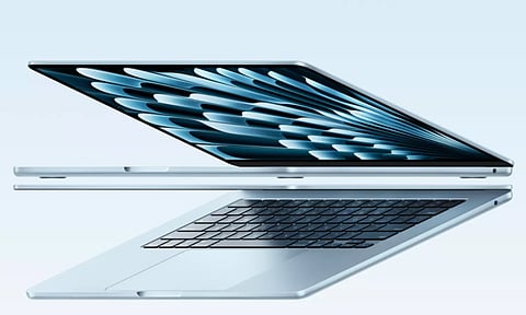 குறைந்த விலையில் புது மேக்புக் மாடல்... வெளியான புது தகவல்கள்