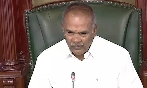அரசுப்பள்ளி மாணவர்களுக்கான 7.5% இடஒதுக்கீடு -  சட்டசபையில் தி.மு.க. -  அ.தி.மு.க. காரசார விவாதம்