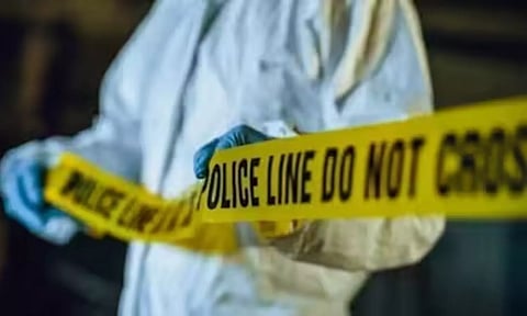 மதம் மாறி திருமணம்...கர்ப்பிணி தங்கையை கோடாரியால் வெட்டிய அண்ணன்!