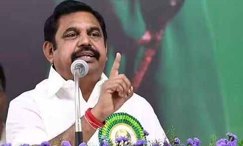 துரோகிக்கு அடையாளமாக காட்டப்படும் நபர் மு.க.ஸ்டாலின்- எடப்பாடி பழனிசாமி