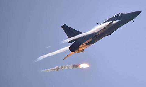 ஆப்கானிஸ்தான் எல்லைப் பகுதிகளில் பாகிஸ்தான் வான்வழித் தாக்குதல்- 20 பயங்கரவாதிகள் பலி