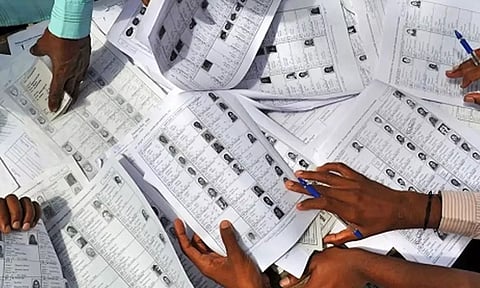 தமிழ்நாடு முழுவதும் இறுதி வாக்காளர் பட்டியல் வெளியீடு