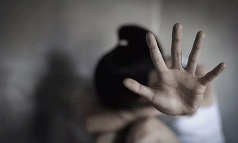 உ.பி. எய்ம்ஸ்-இல் பணியாற்றும் வடகிழக்கு பெண் மருத்துவருக்கு பாலியல் தொல்லை - இனரீதியாக துன்புறுத்தல்