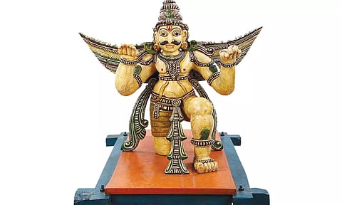 கருட வாகன சேவையின் முக்கியத்துவம்