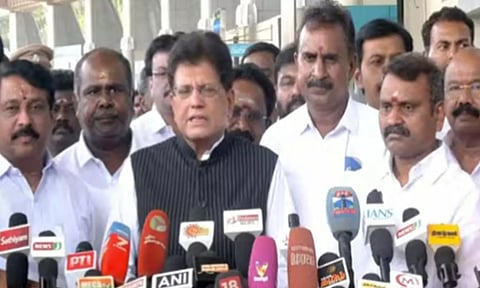 தி.மு.க.வில் இணைந்ததன் மூலம் ஜெயலலிதா முதுகில் குத்திவிட்டார் ஓ.பன்னீர்செல்வம் - பியூஷ் கோயல்