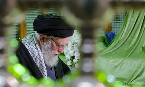 முடிவுக்கு வந்த சகாப்தம்.. ஈரானை கட்டியெழுப்பிய சிற்பி - யார் இந்த அயதுல்லா அலி காமேனி? - முழு பின்னணி!