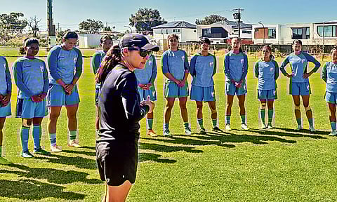 பெண்கள் ஆசிய கோப்பை கால்பந்து: இந்தியா-வியட்நாம் அணிகள் இன்று மோதல்