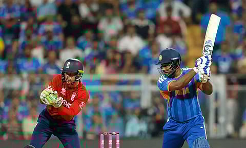 #T20WorldCup அரையிறுதி: கேட்சை தவறவிட்ட ஹாரி புரூக்.. அரைசதம் விளாசிய சஞ்சு சாம்சன்