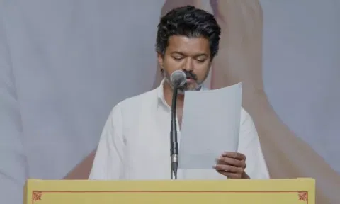 #TVKvijay குடும்பத்திற்கு ரூ.2500 முதல் தாய்மாமன் தங்க மோதிரம் வரை... தேர்தல் வாக்குறுதிகளை அறிவித்த விஜய்