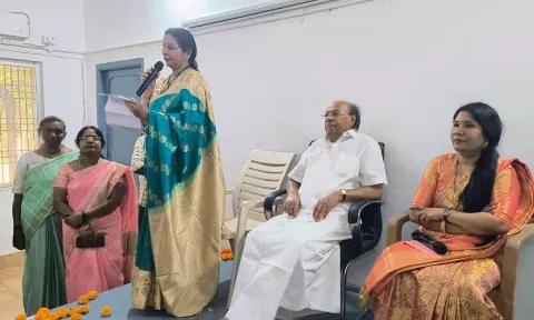 #WomensDay பெண்கள் தான் மாற்றத்தை உருவாக்கும் சக்தியாக இருக்க வேண்டும் -  ஸ்ரீகாந்தி