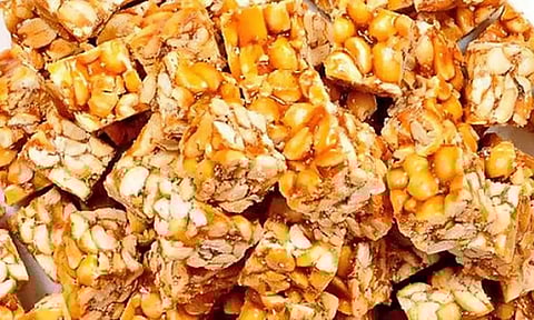 Iran War | ஏற்றுமதி செய்ய முடியாமல் கோவில்பட்டி கடலை மிட்டாய் தேக்கம் - உற்பத்தியாளர்கள் கவலை