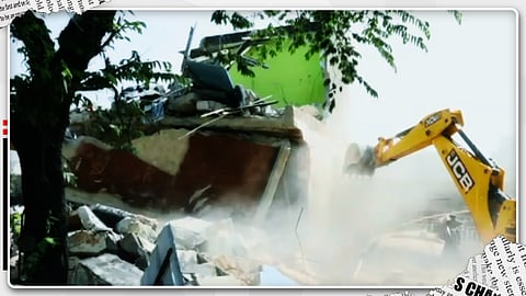 കർണാടകയിൽ ബുൾഡോസർ രാജ്; മുന്നറിയിപ്പില്ലാതെ ഇരുപതിലധികം വീടുകൾ പൊളിച്ചുനീക്കി