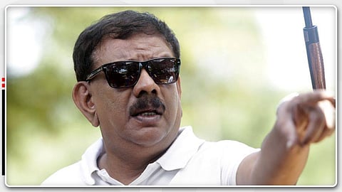 'ഗ്ലാമറിലല്ല, ഉള്ളടക്കമുള്ള കഥകളാണ് സിനിമയ്ക്ക് ആവശ്യമെന്ന് ബോളിവുഡ് മനസ്സിലാക്കണം, മലയാളത്തെ കണ്ടു പഠിക്കു'; പ്രിയദർശൻ