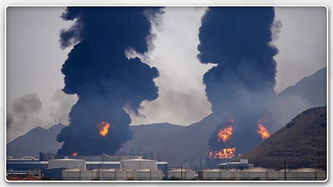 പുതിയ യുദ്ധതന്ത്രവുമായി ഇറാൻ; കുവൈറ്റിന്റെ എണ്ണക്കപ്പലും ഇസ്രയേലിന്റെ ഓയിൽ റിഫൈനറിയും ആക്രമിച്ചു