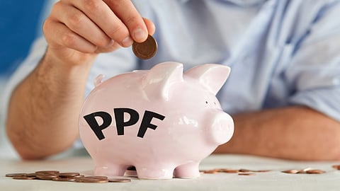 പി പി എഫ് അക്കൗണ്ട് ഇനിയുമെടുത്തില്ലേ? ഏപ്രിൽ അഞ്ചിനു മുൻപ് നിക്ഷേപിച്ചാൽ കൂടുതൽ വരുമാനം