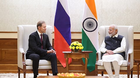 ഇന്ധനക്ഷാമം പരിഹരിക്കാന്‍  റഷ്യയുമായി കരാറുണ്ടാക്കാന്‍ ഇന്ത്യ; ലക്ഷ്യം ഹോർമൂസ് വഴി സുരക്ഷിത ചരക്ക് നീക്കമോ?