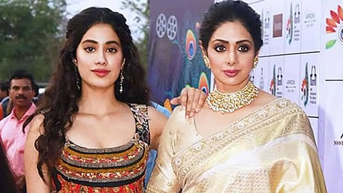 'മനസിലാക്കാതെ പോയതിൽ കുറ്റബോധമുണ്ട്, ജീവിച്ചിരിക്കെ ആരും അമ്മയോട്'; ജാൻവി കപൂർ  